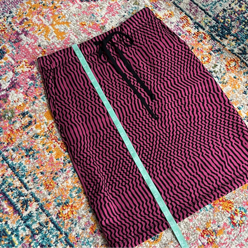 Lobo Mau Pink Black Patterned Women's Skirt Small‎ - Picture 8 of 9
